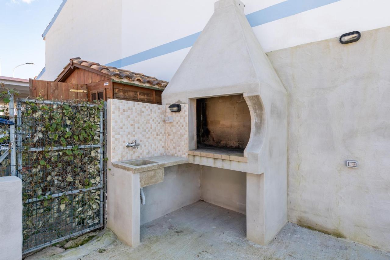 Casa Giovanna San Giovanni Suèrgiu Exteriör bild