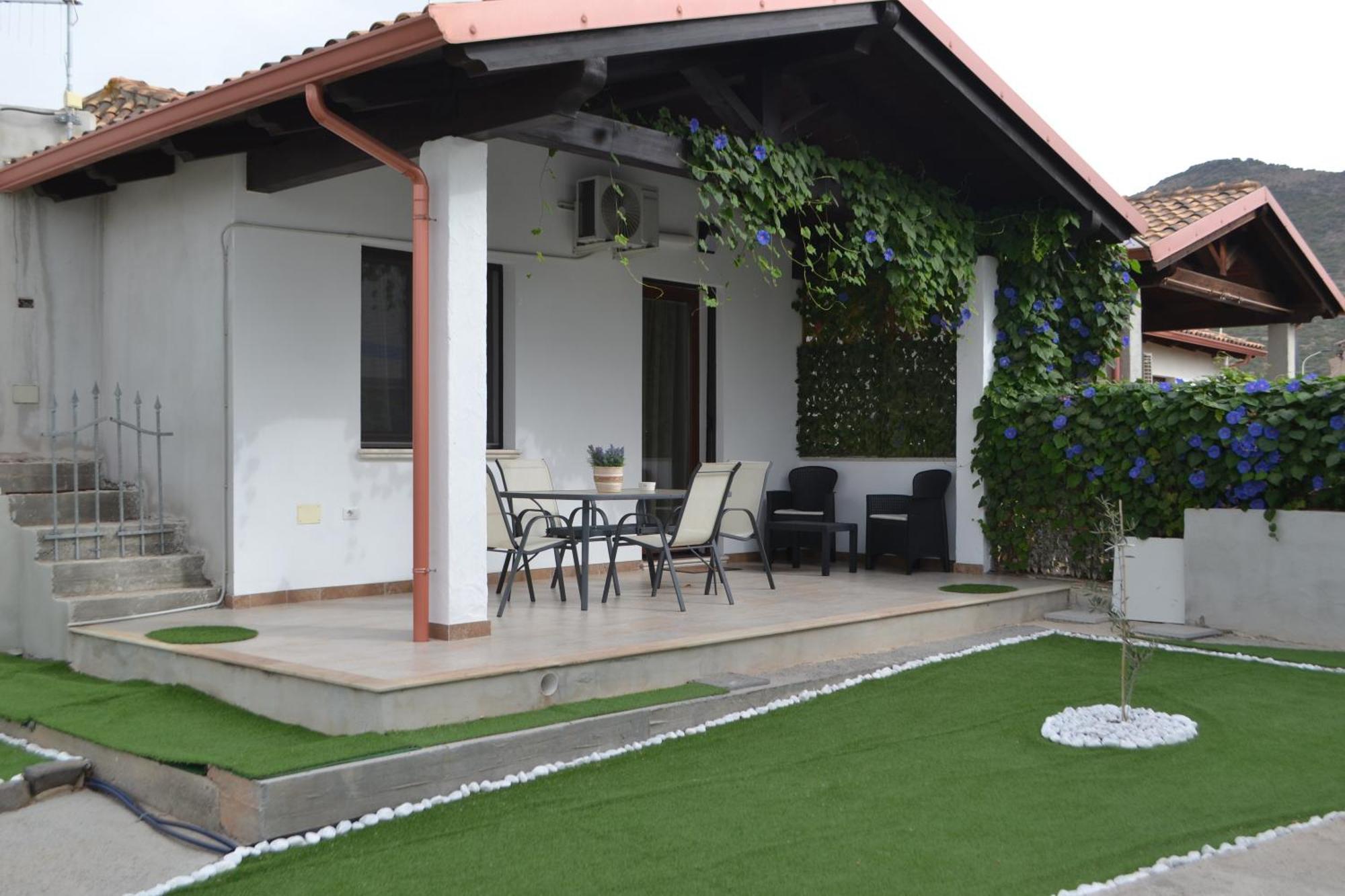 Casa Giovanna San Giovanni Suèrgiu Exteriör bild